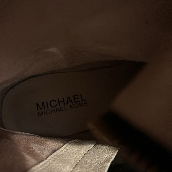 MICHAEL KORS KNEE HEIGHT LEATHER BOOT , BLACK/ MOCA - Picture 7 of 7